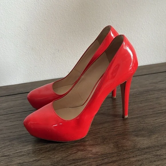 [Prada] Authenticated Red Patent Leather Stiletto Pump Heels Women’s EU 38, US 8 - Picture 4 of 15
